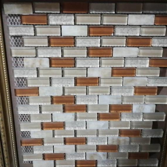 Material de construção em mosaico